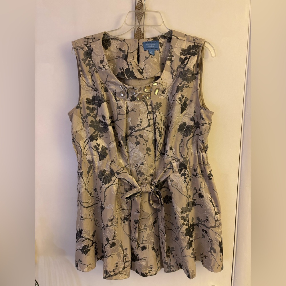 Women’s Simply Vera-Vera Wang Empire waist Top
